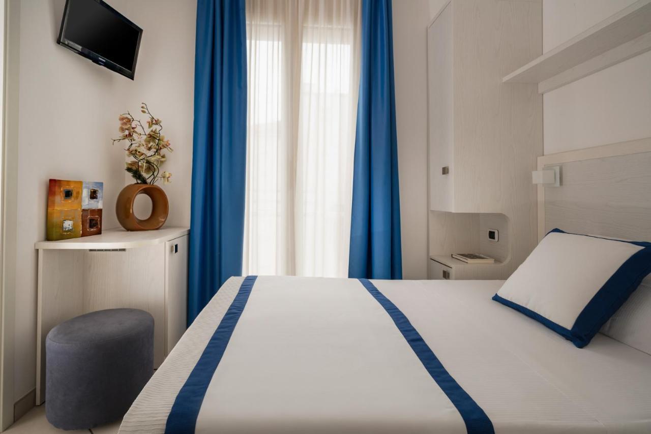 Hotel Embassy Riccione Exterior photo