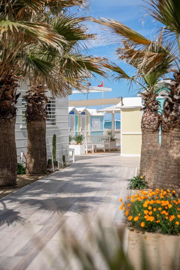Hotel Embassy Riccione Exterior photo